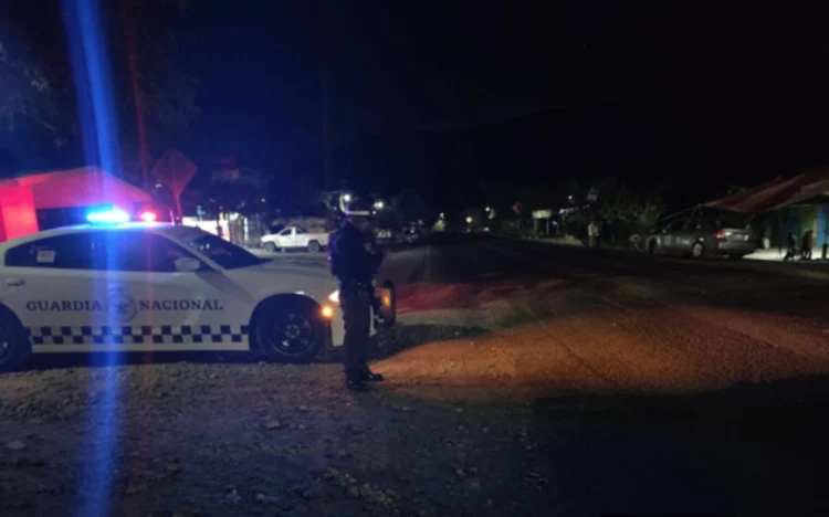 Enfrentamiento entre asaltantes de transportistas deja un muerto y dos heridos en Puebla