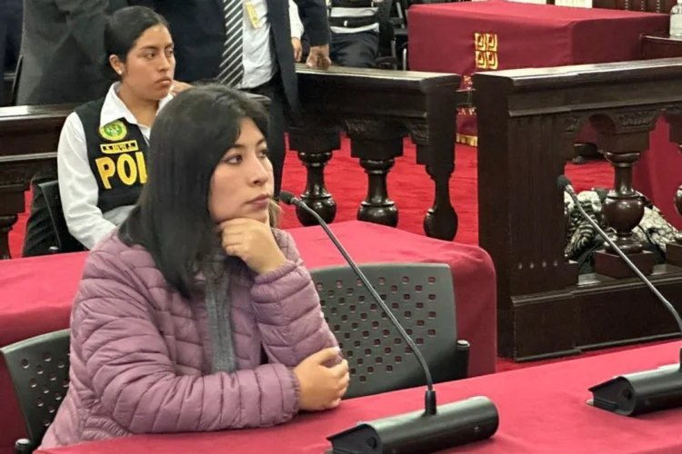 Gobierno pro yanqui de Perú lleva a la OEA disputa con México por asilo de ex ministra Chávez