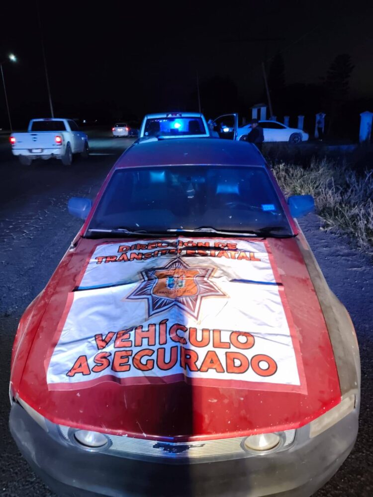Tránsito Estatal asegura en Matamoros vehículo robado y detiene a dos presuntos responsables