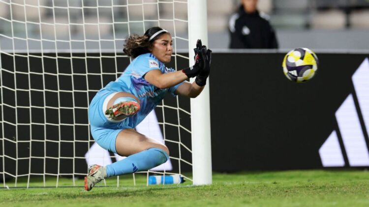 Arquera de México conquista el Guante de Oro en Mundial Sub 17 Femenil; ataja 3 penales a Italia y 2 a Brasil