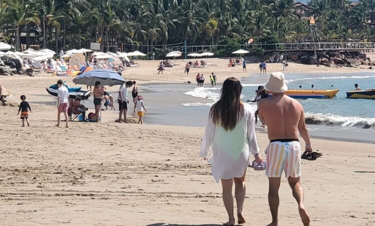 La SCJN cancela el cobro a turistas extranjeros impuesto por municipio en Puerto Vallarta