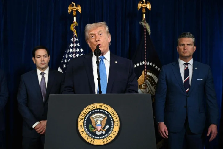 Se autoproclama Trump gobernante de Venezuela y asume como suyo el petróleo del país sudamericano