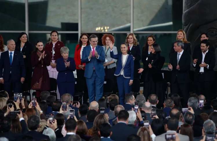 En reunión con empresarias CSP adelanta que ‘para México este año pinta mejor que el anterior’