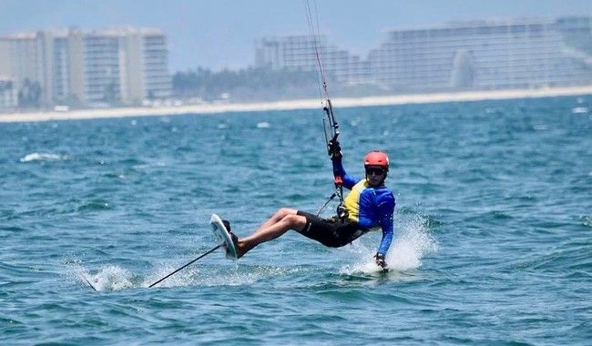 Alec Vázquez conquista medalla de oro y asegura su lugar en Santo Domingo 2026