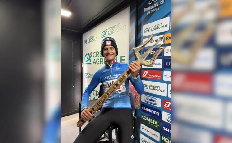 Isaac del Toro se corona en Tirreno-Adriático; es el primer ciclista de México en lograrlo