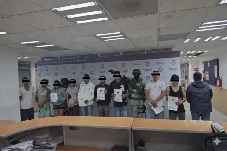 La Guardia Nacional detiene a 9 delincuentes con fusiles de asalto y narcóticos en San Luis Potosí