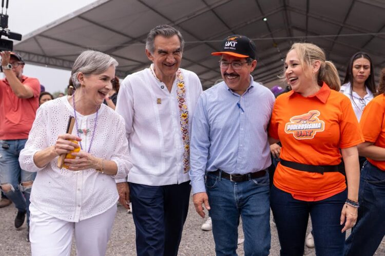 Con niños, el gobernador y el rector disfrutaron de amenidades de la UAT en el DIFzania 2026