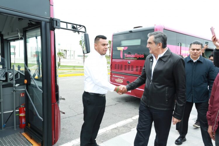 Supervisa el gobernador unidades del nuevo sistema de transporte público de Tamaulipas