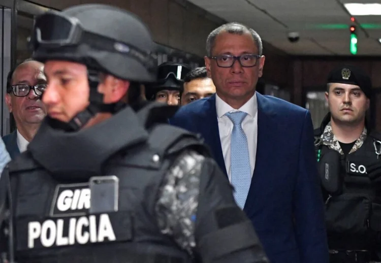 El presidente de Ecuador Daniel Novoa está dejando morir en la cárcel al ex vicepresidente Jorge Glas