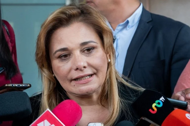 Gobernadora panista de Chihuahua ‘se pone sus moños’ e ignora al Senado: no comparecerá por el caso CIA