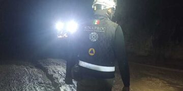 Redoblan las labores de rescate de los mineros en El Rosario, Sinaloa