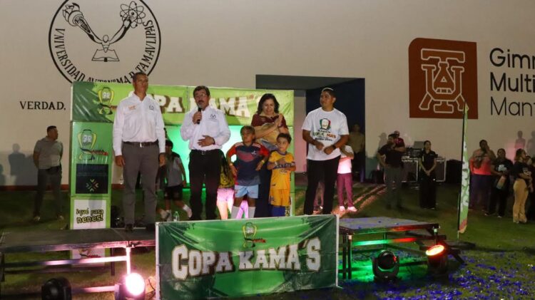 Con gran éxito inaugura Dámaso Anaya el estatal de la Copa Kama’s de futbol