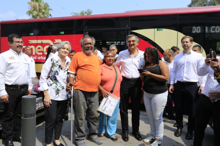 Reconoce el gobernador Américo Villarreal estándares de excelencia de la UAT 