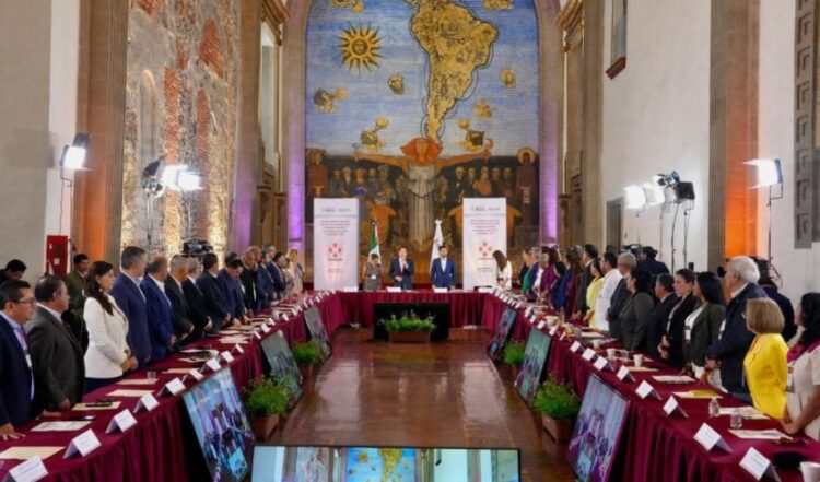 Retoman la SEP y autoridades estatales el calendario escolar 2025-2026 original