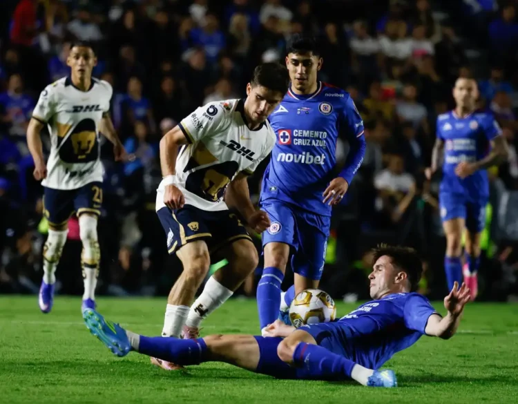 Cruz Azul y Pumas se anulan entre sí y definirán al campeón de la Liga Mx en el Olímpico Universitario