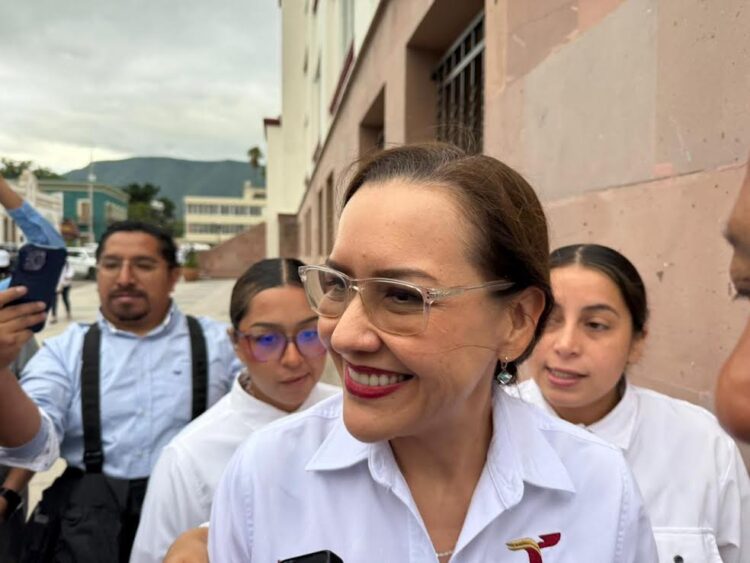 La secretaria de Salud confirma que continuarán los cambios y ajustes internos en la dependencia