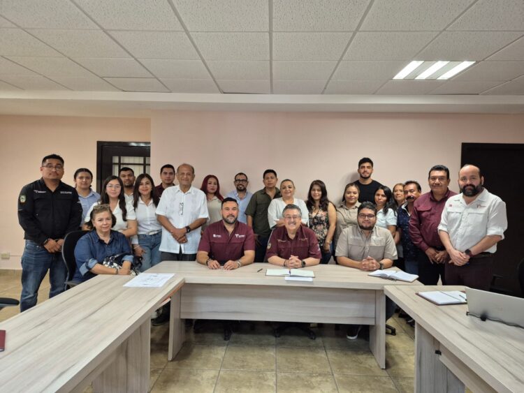 Reciben empresas de Tula distintivos “Punto Limpio” 