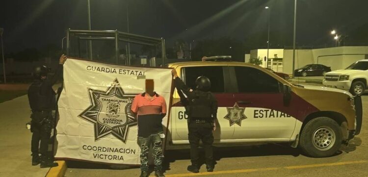 Un individuo ‘catafixia’ libertad por un botella de vino y $400 de un Oxxo de Victoria… está en la cárcel