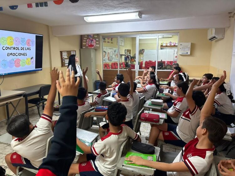 Personal de la FGJET imparte el tema ‘control de las emociones’ en escuela primaria de Victoria