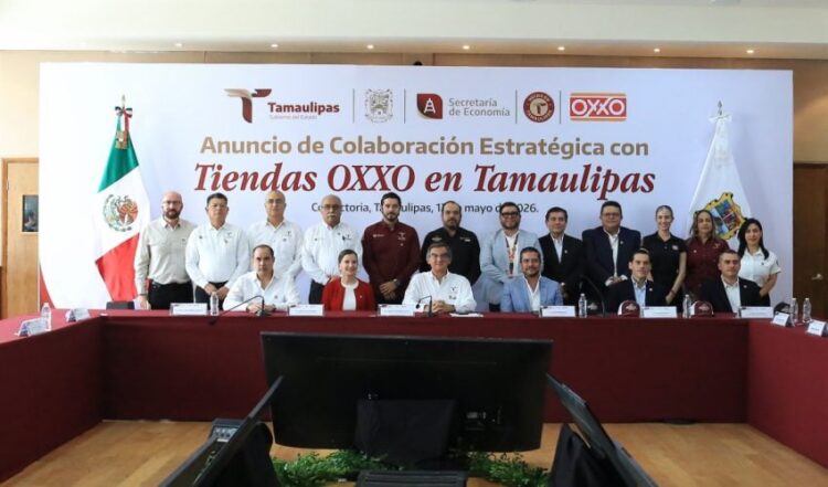 Anuncia Oxxo ante AVA inversión de $300 millones en sus tiendas; venderá carbón vegetal de Tamaulipas