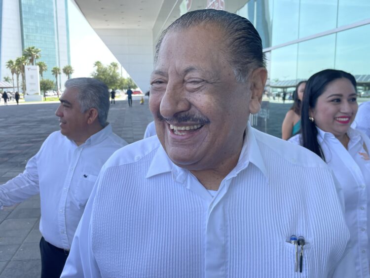 Mientras se promueve al lado de Carmen Lilia la base magisterial exige a Arnulfo renovación urgente de comités