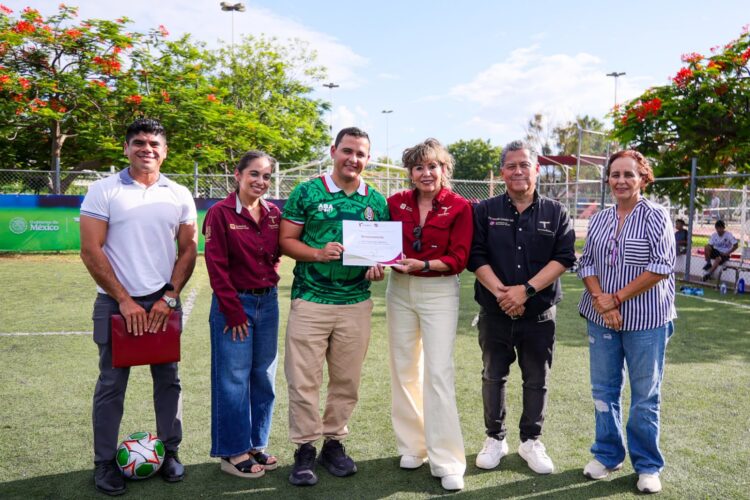 Reactiva SEBIEN cancha de futbol en el Parque Pajaritos