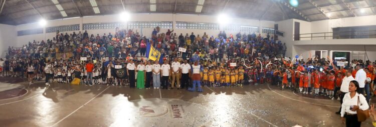 Inaugura el rector Dámaso Anaya encuentros deportivos en El Mante