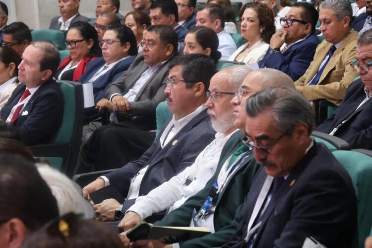 El rector de la UAT fortalece lazos en sesión nacional de la ANUIES
