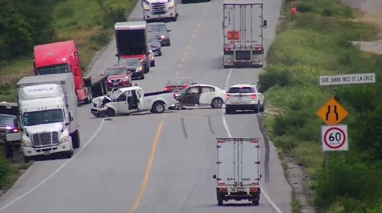 Accidente vehicular deja al menos una persona lesionada en área del municipio de Jiménez