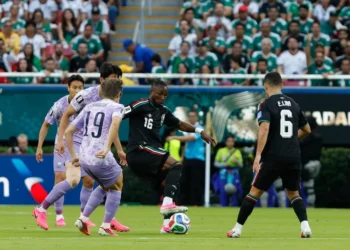 Con triunfo 1-0 sobre Corea del Sur México clasifica a ronda de 32 y se afianza en liderato del grupo A del Mundial