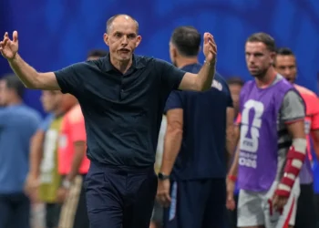 Reprochan que estrategia ‘ratonera’ del entrenador inglés haya entregado la final a Argentina