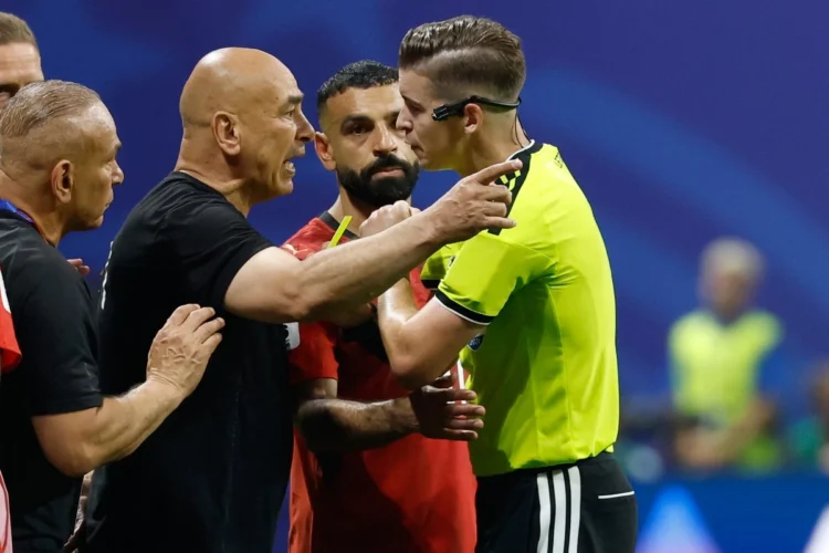 Sigue el escándalo: Técnico de Egipto denuncia que factores extradeportivos motivaron su eliminación ante Argentina