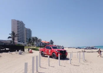 La tragedia se estaciona en el sur de Tamaulipas: Un bañista de Monterrey se ahoga en playa de Altamira