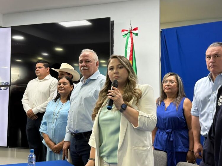 Orgulloso de CDV, el PAN ignora si seguirá en el partido o se irá a ‘Somos México’; tampoco auditará al ‘Cachorro’