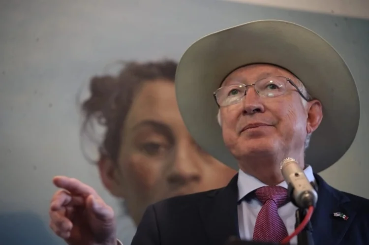 Dice Ken Salazar que no mintió sobre captura de ‘El Mayo’; ‘no era nuestro avión ni nuestra operación’