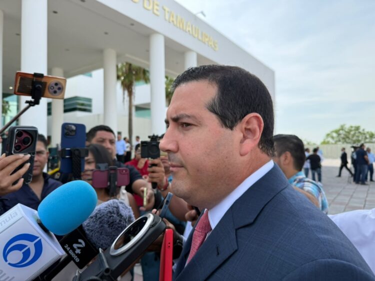 Con SARTET ‘nadando’ en millones Mariano Lara está cómodo, cerca de Arnulfo y lejos de pelear por el SNTE