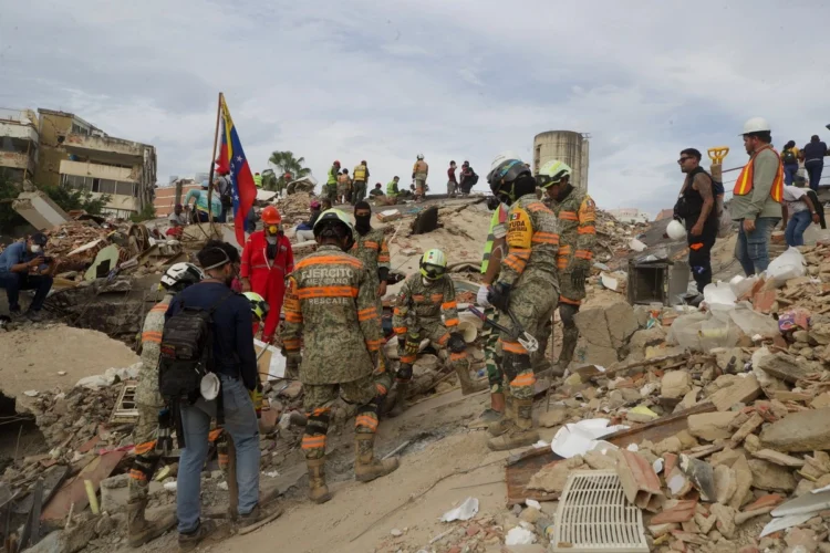 Sube a 2 mil 954 la cifra de muertos y a 16 mil 592 los heridos por sismos en Venezuela