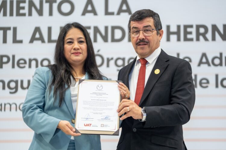 Reconoce UAT trayectoria judicial de su distinguida egresada Xóchitl Almendra Hernández Torres