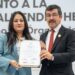 Reconoce UAT trayectoria judicial de su distinguida egresada Xóchitl Almendra Hernández Torres