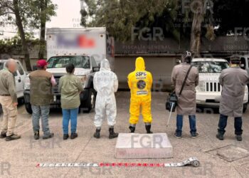 FGR inicia investigación por transporte de sustancia peligrosa identificada como mercurio