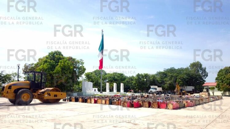 FGR destruye más de 13.5 toneladas de precursores químicos, 393 máquinas tragamonedas y droga