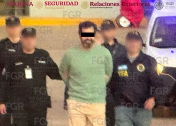 Empieza audiencia inicial del contralmirante Fernando Farías, acusado de jefe ‘huachicolero’; será prolongada