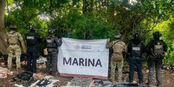 Autoridades federales detienen presuntos infractores de la ley y aseguran armamento en Sinaloa 