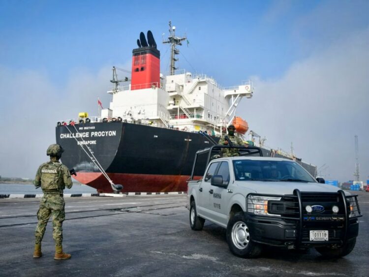 FGR anuncia nuevas órdenes de aprehensión por red de huachicol detonada en Tamaulipas y ligada a contralmirante