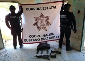 Personal de la GE asegura armamento, municiones y ponchallantas en Díaz Ordaz