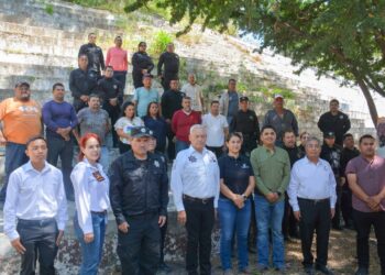 Capacitan a agrupamientos Montado y Canino en prevención del gusano barrenador