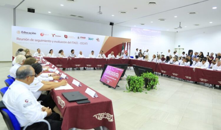 ‘Fortalecemos la capacitación para responder a los nuevos desafíos laborales’: Américo
