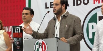 El PRI se mofa del MC: ‘Sólo sirve para acompañar a Morena a sus piñatas’, aludiendo al ‘cumple’ de Gattás
