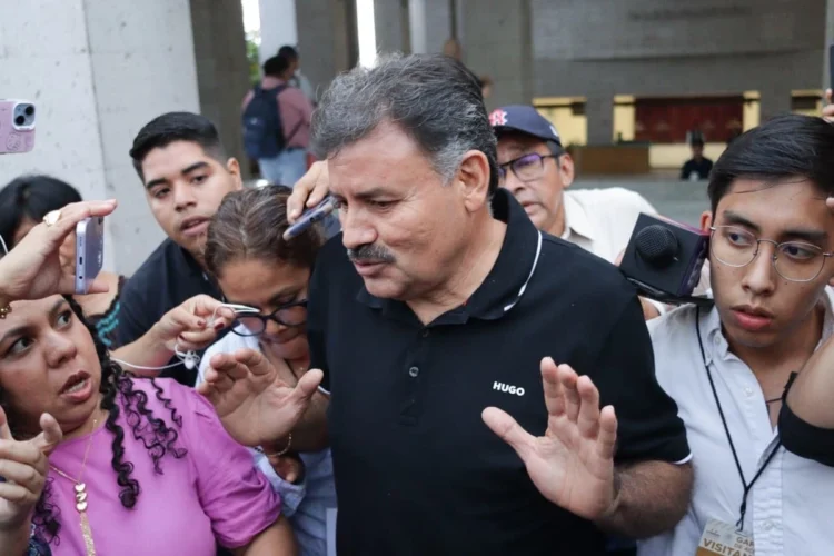 Desafueran a alcalde de MC en Úrsulo Galván, Veracruz, ligado a desaparición de un empresario
