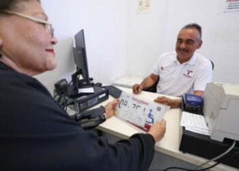 Facilita DIF Tamaulipas trámite de credencial y placas de circulación para personas con discapacidad